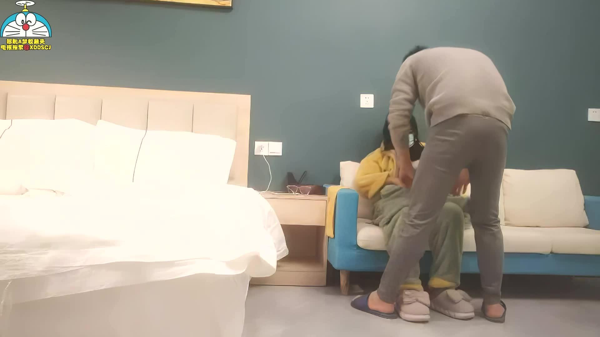清纯纹身嫩妹返场封面图