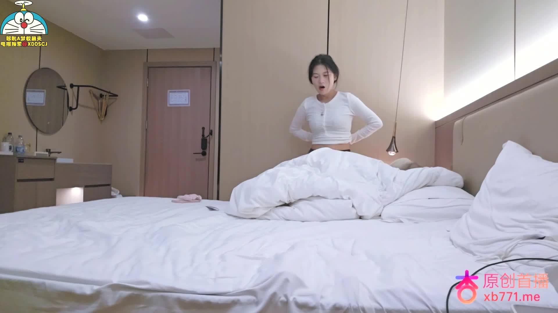 20岁小妹妹身材苗条胸部很大封面图