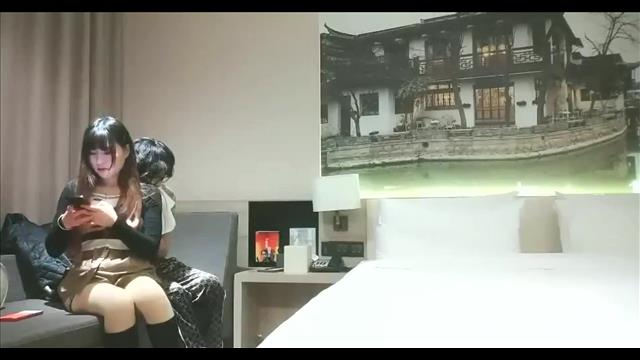 靓丽老师兼职甜美乖巧封面图