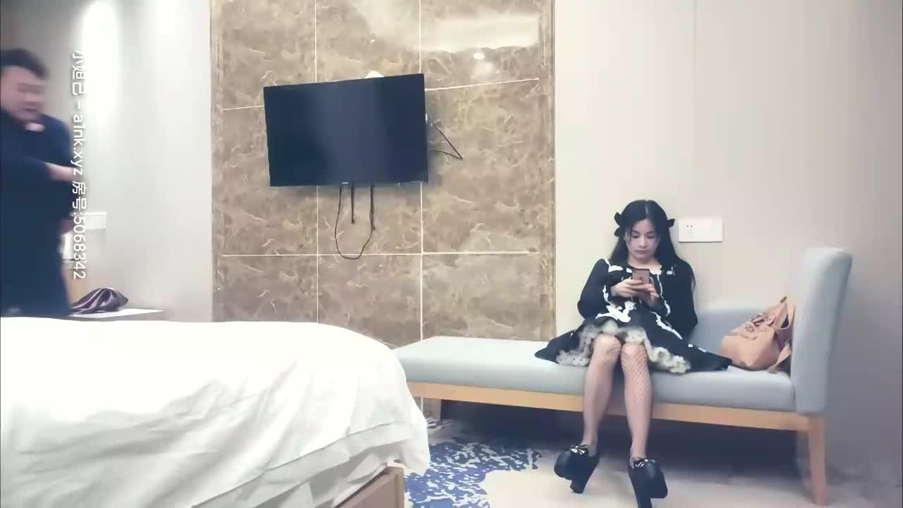 肉肉的嗲嗲小妹有点点微胖封面图