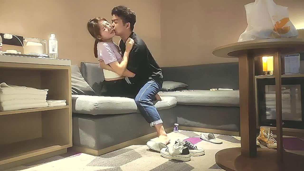 良家妹酒店颠鸾倒凤对白精彩呻吟销魂封面图