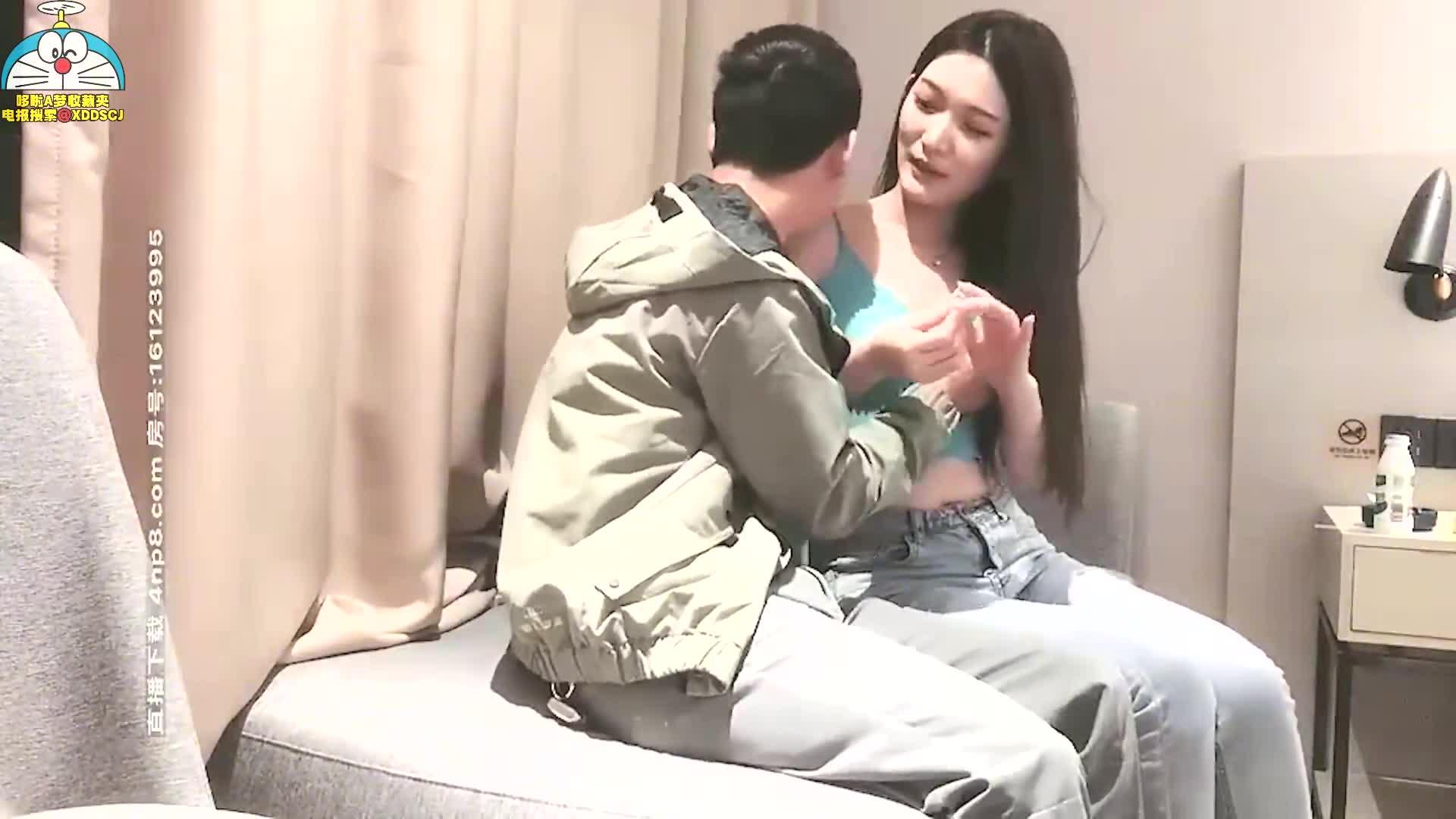 长腿颜值嫩妹身材苗条皮肤白皙封面图