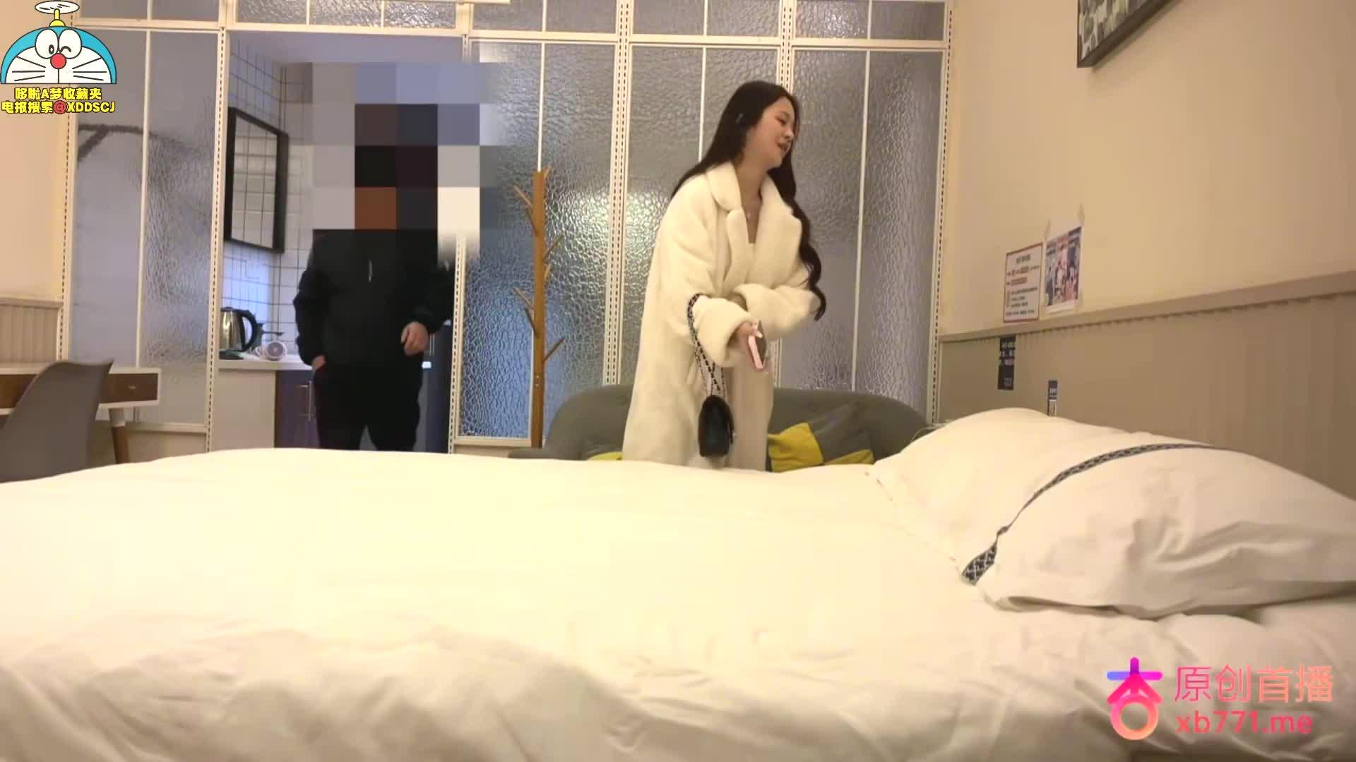 御姐型大美女封面图