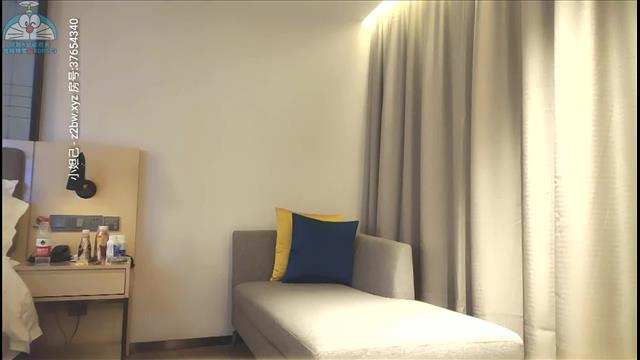 被美御姐一直嫌弃最后还高声叫骂走人封面图