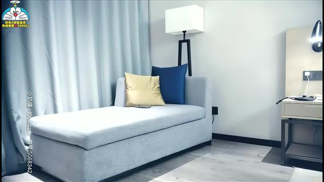 风骚大胸外围妹穿上情趣黑丝镜头前特写口交封面图