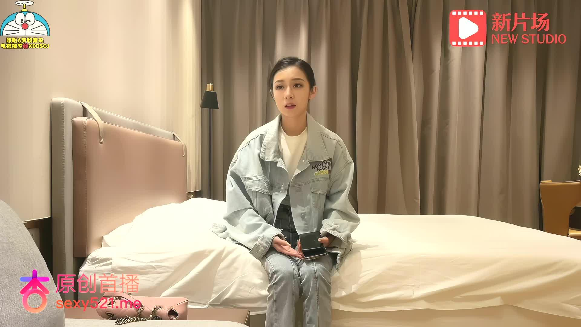 高颜值大学生下海援交皮肤白嫩筷子腿完美A4腰封面图