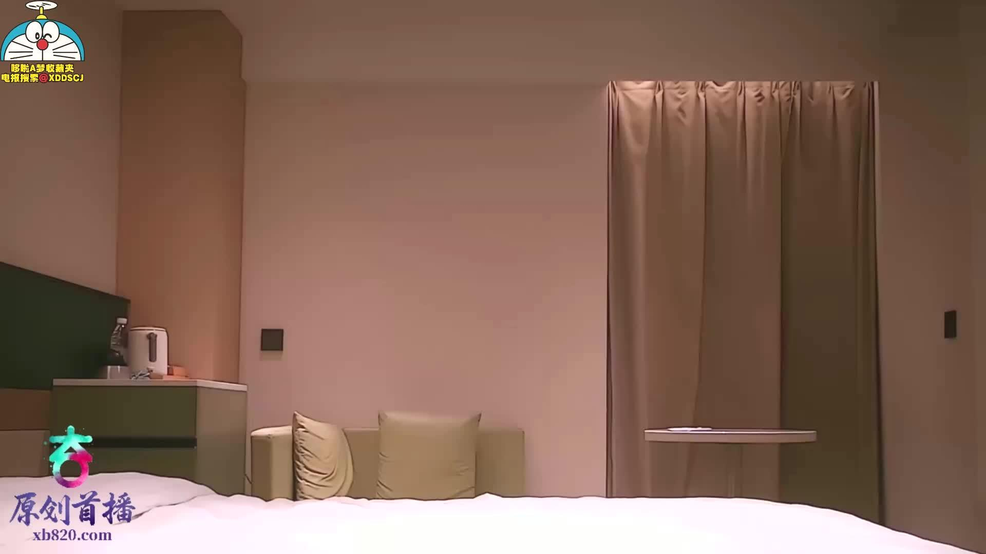 御姐小主播一下播就来到酒店封面图