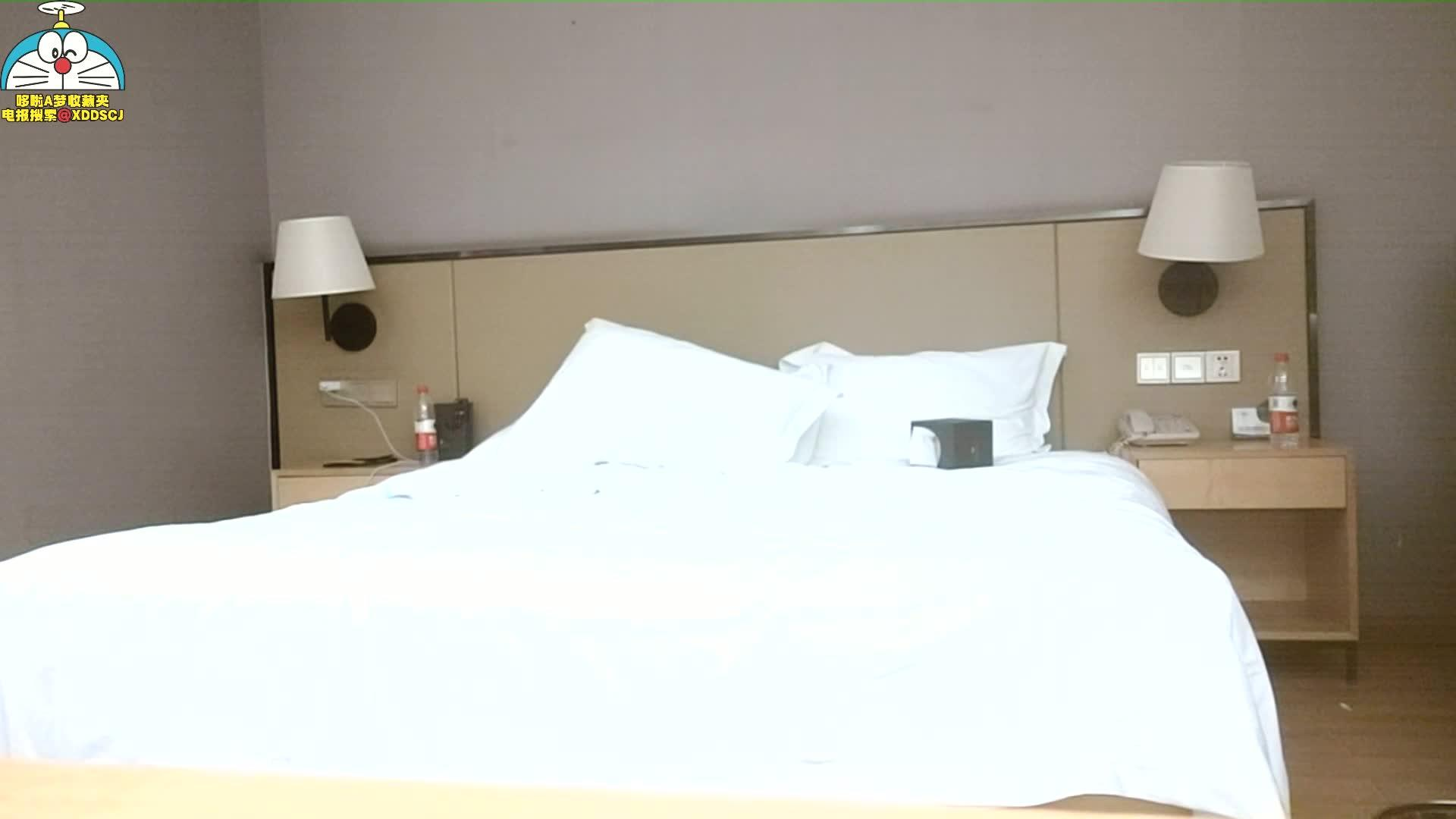 酒店约操外围黑丝袜极品御姐封面图