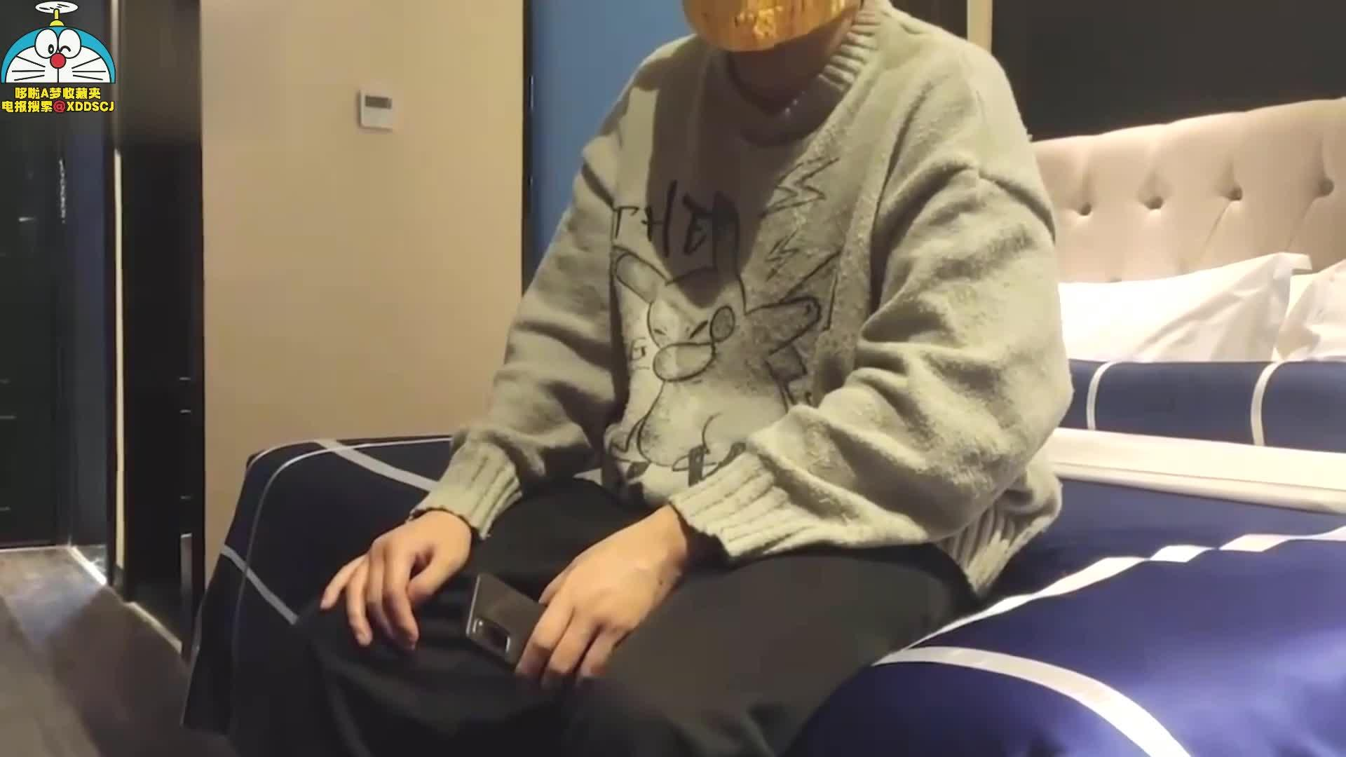 纯天然小姐姐换装女仆情趣内衣初恋体验封面图