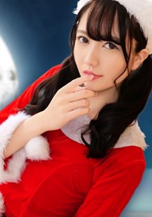 穿着圣诞老人服装热吻性较封面图