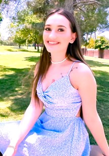 没有在车内玩尽兴封面图