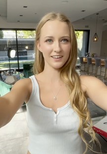 引诱外卖小哥后入内射封面图