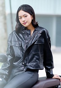 攻陷重机女孩 最喜欢骑乘位姿意挥洒自己的征服欲封面图