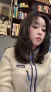 长得越清纯玩的越花！家里玩不开跑山上找陌生人野战封面图