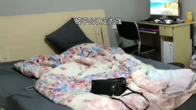 [原创] 补发完整版，01年有男友的女大，为了欲望沦为母狗封面图