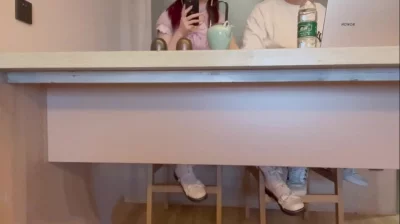 把闺蜜送给男友是什么体验？真实勾引vlog，两个人真的好放不开，全程封面图