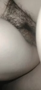 夫妻自拍，微露脸封面图