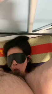 油亮肉丝鲍鱼女学生被绳子绑住爆插封面图