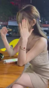 极品学妹背着男友暧昧一周直接拿下 无套内射封面图