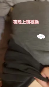 （原创）极品气质女孩白天拍照出片，夜晚上镜被操到高潮封面图