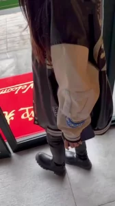 超级粘人的学妹，无敌清纯像一张白纸，人间白月光，逼还是粉色的封面图