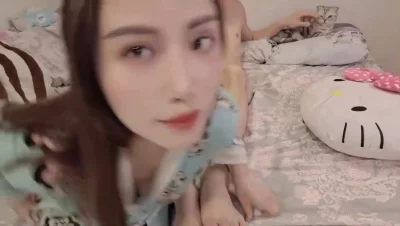 大神约炮女神白月光，完美女神 一脸纯情 全身都超嫩超好看，每次和她做封面图