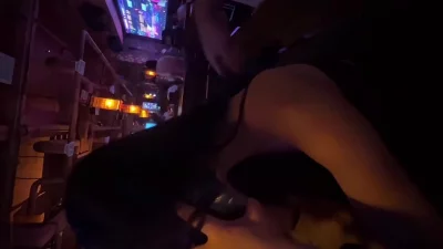 从酒吧到床上 用了两天时间封面图