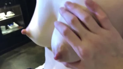 哺乳期母乳喂养单男！已成年（可约）封面图