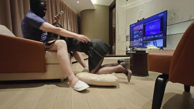 [原创] 没事干秘书，丝袜带字母，够骚封面图