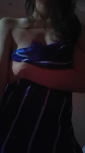 小骚货想被人看封面图