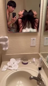 女大飞机杯封面图