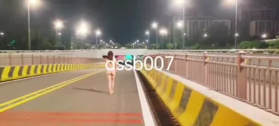 想看正面第二视角的集合，让她知道！封面图