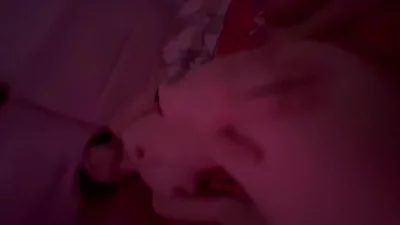 176瑜伽馆人妻老板娘 卧室让她自己玩骚穴封面图