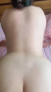 超大屁股少妇人妻翘臀诱惑封面图