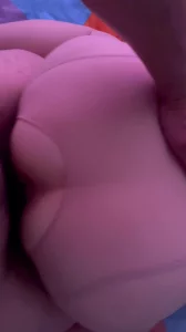 后入熟女的大屁股封面图