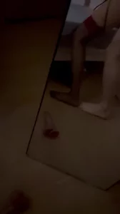 情侣自拍定制封面图