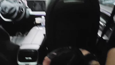 (原创）雨天和老婆车震全裸口交封面图