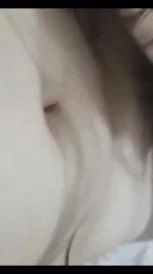 老婆口交摸逼封面图