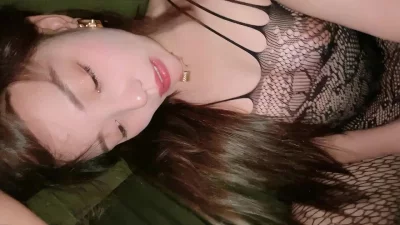 丰乳肥臀御姐少妇骚母狗上位骑乘全程淫语对白封面图