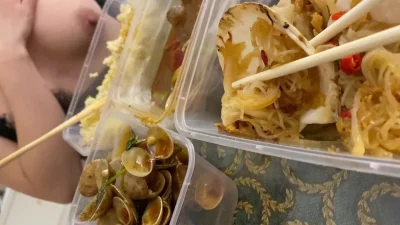 [原创] 喜欢吃精子的少妇封面图