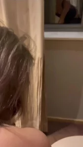 操同时脚踏三船的女大封面图