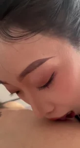 极品人妻背着老公偷情 酒店内吃着我的鸡巴被我疯狂抽插着叫着老公的名字封面图
