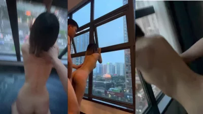 非常开放的一对小情侣，在落地窗前做爱，好刺激封面图