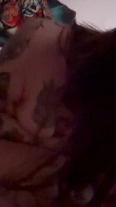 精神小妹母狗乳交舔鸡巴封面图