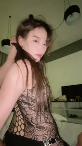 连体丝袜的骚货封面图