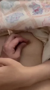 调教花裙子美女封面图