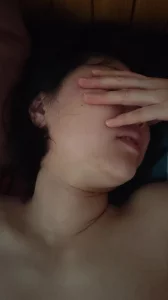 艹自己老婆封面图
