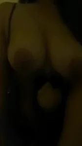 大奶子女上封面图