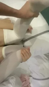 白丝小狗封面图