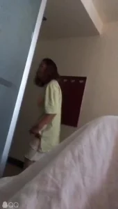 良家人妻全身出镜，偷感十足封面图